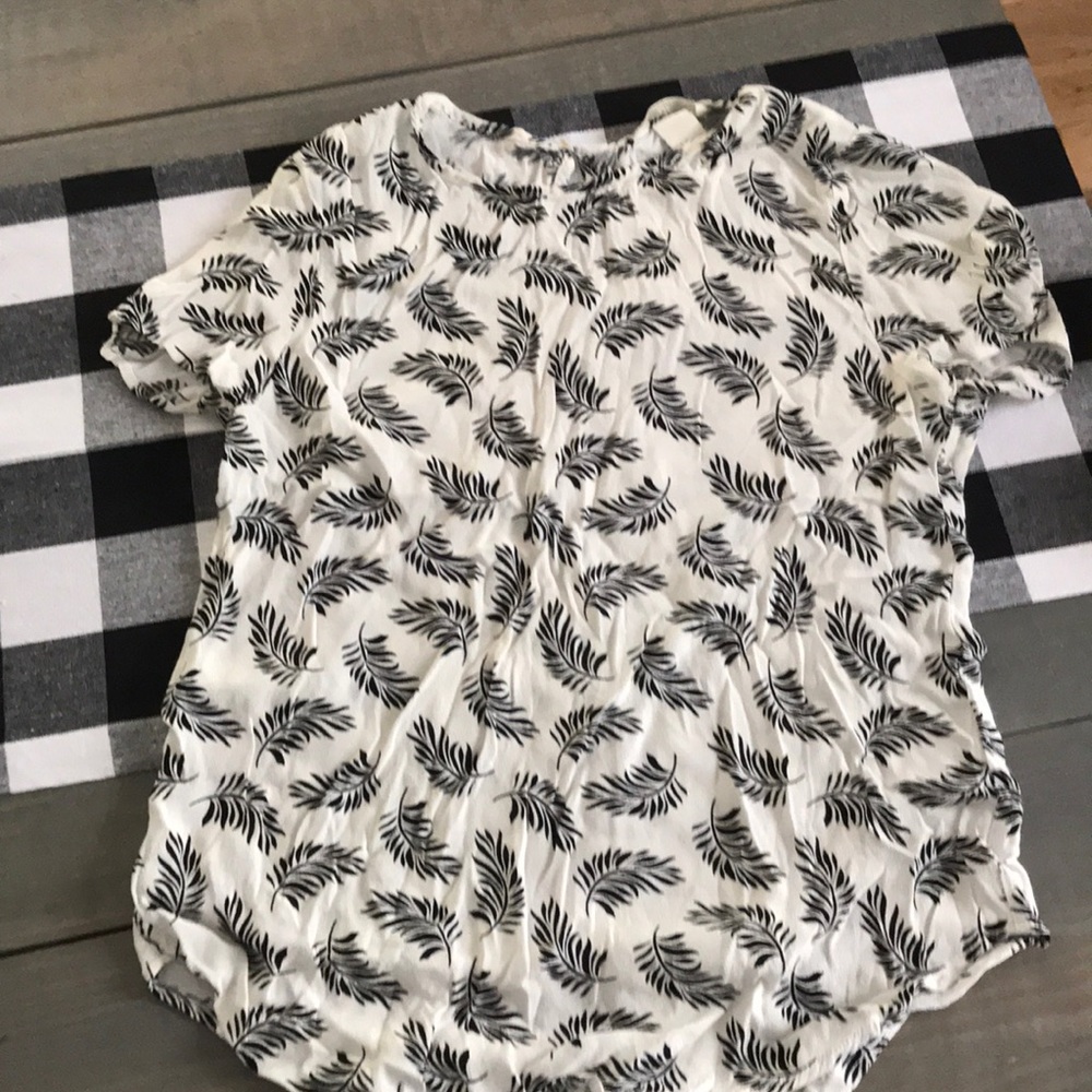 Women’s shirt